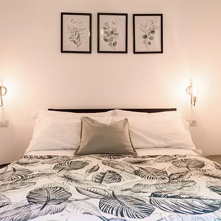 Ecosuite Spaccanapoli 3*