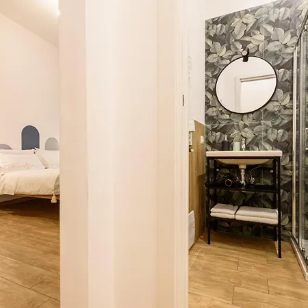 Konukevi Ecosuite Spaccanapoli Napoli