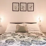 Ecosuite Spaccanapoli 4*
