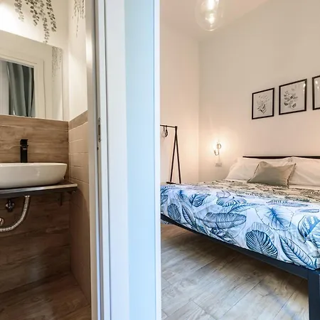 Гостевой дом Ecosuite Spaccanapoli Неаполь