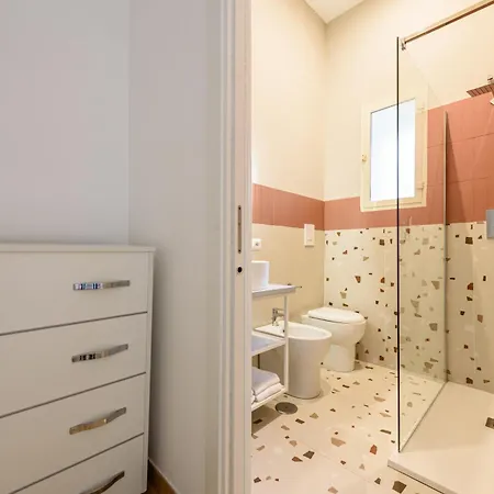Ecosuite Spaccanapoli 4*